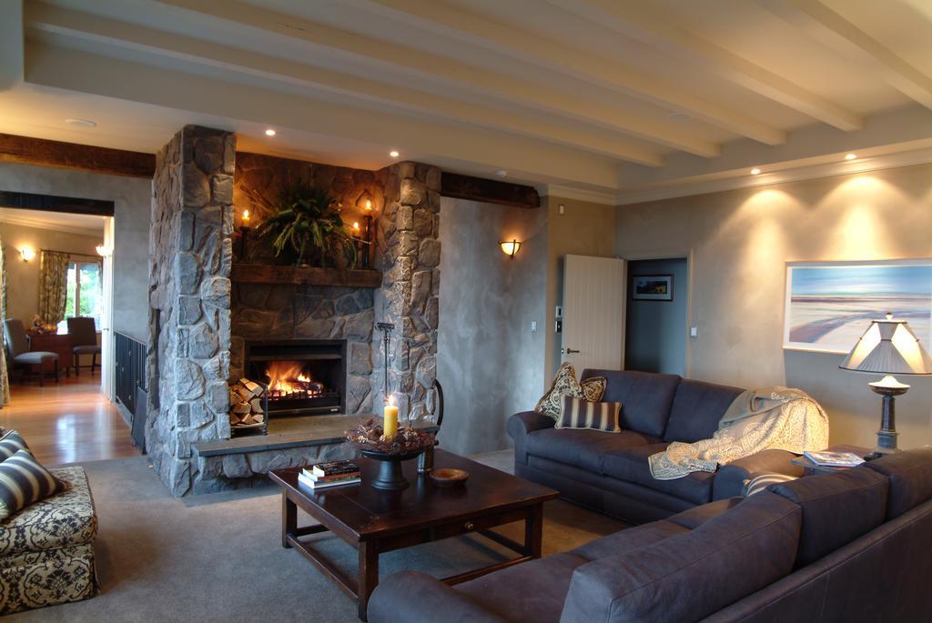 Tauhara Sunrise Lodge Таупо Екстериор снимка