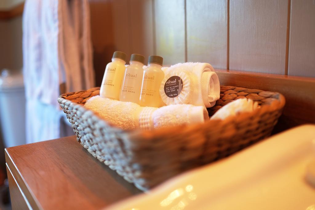 Tauhara Sunrise Lodge Таупо Екстериор снимка