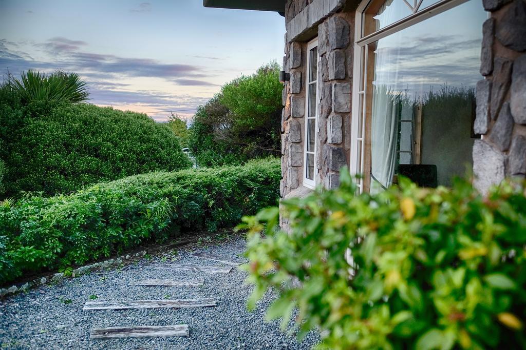 Tauhara Sunrise Lodge Таупо Екстериор снимка