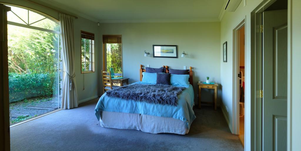 Tauhara Sunrise Lodge Таупо Екстериор снимка