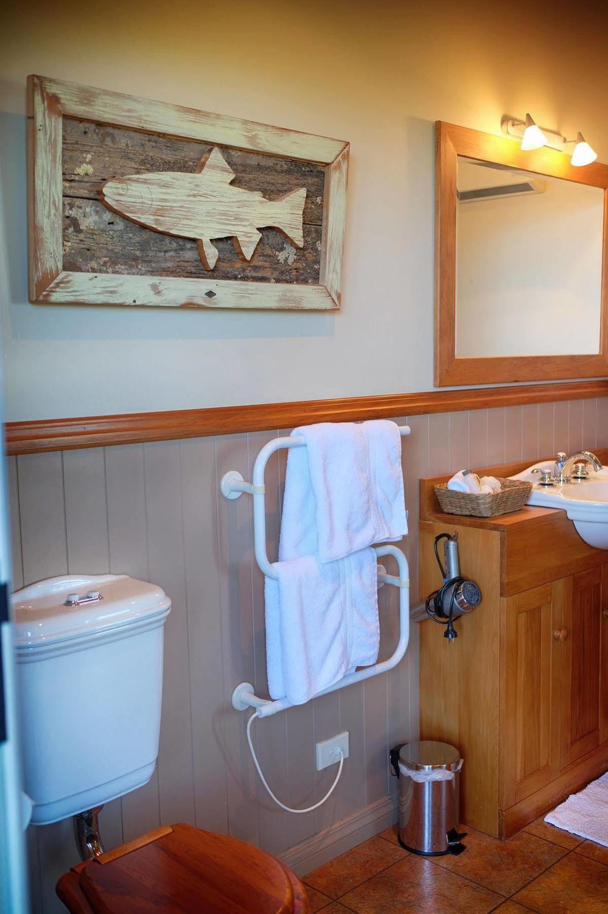 Tauhara Sunrise Lodge Таупо Екстериор снимка