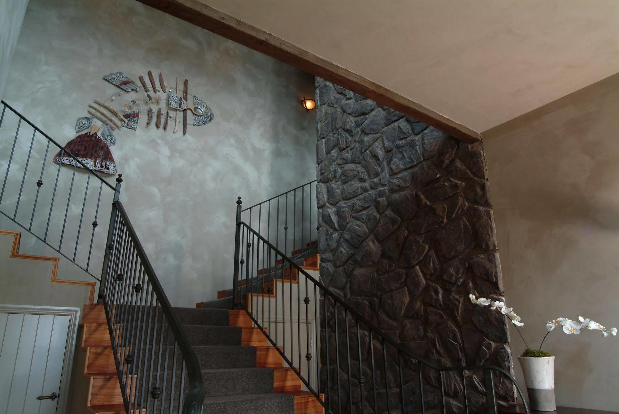 Tauhara Sunrise Lodge Таупо Екстериор снимка