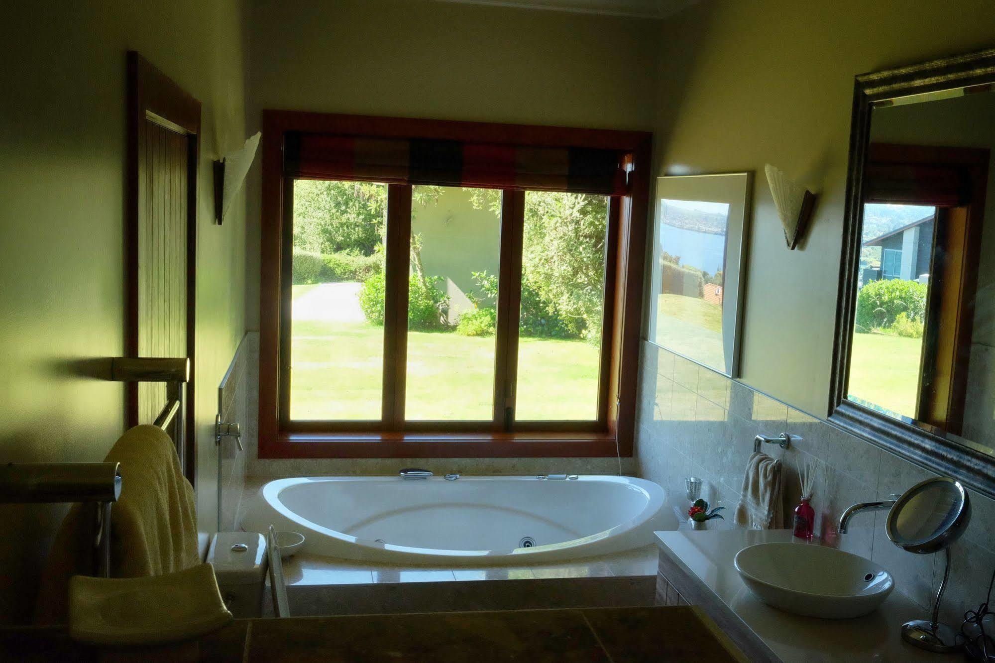 Tauhara Sunrise Lodge Таупо Екстериор снимка